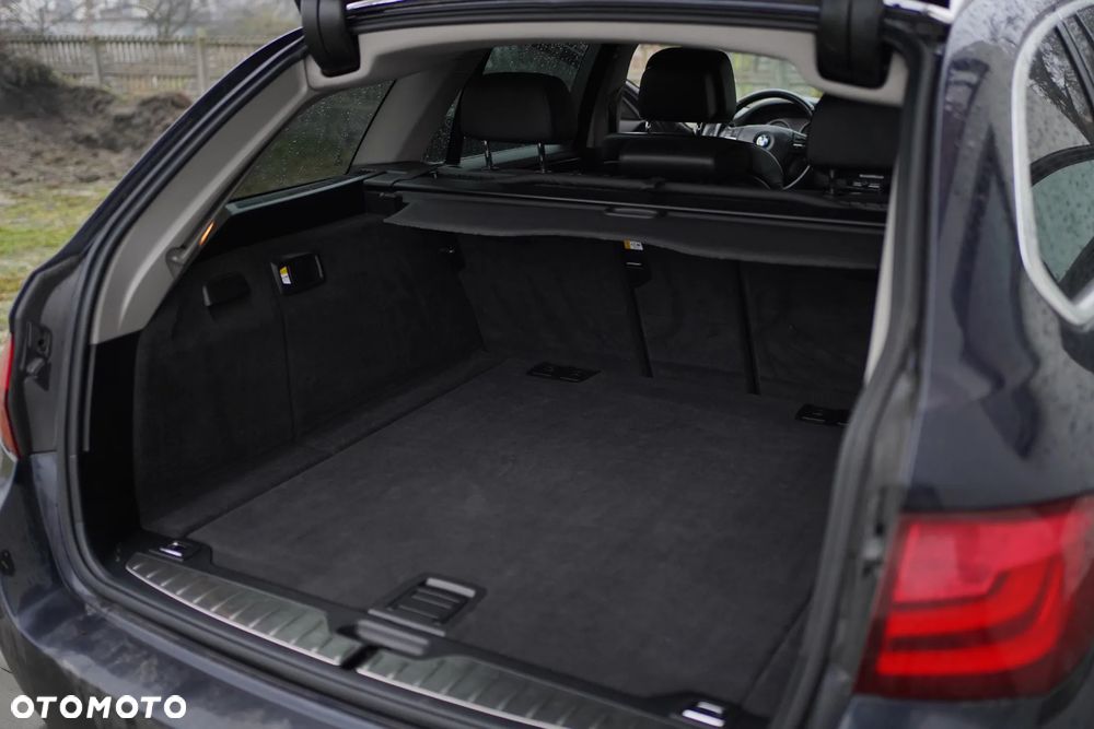 BMW Seria 5 520d - 15