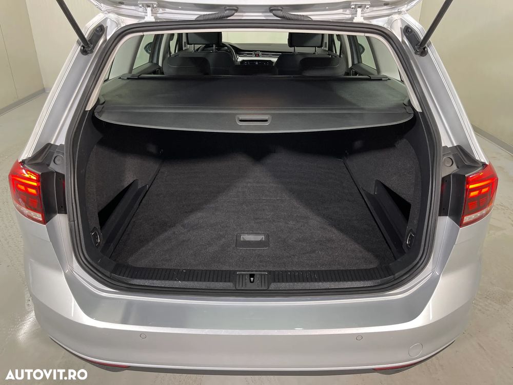 Volkswagen Passat Variant 2.0 TDI DSG Comfortline - 12