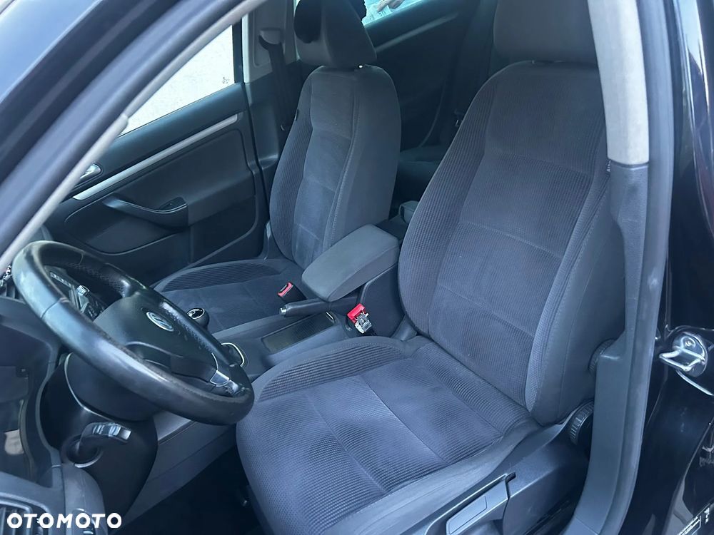 Volkswagen Golf - 13
