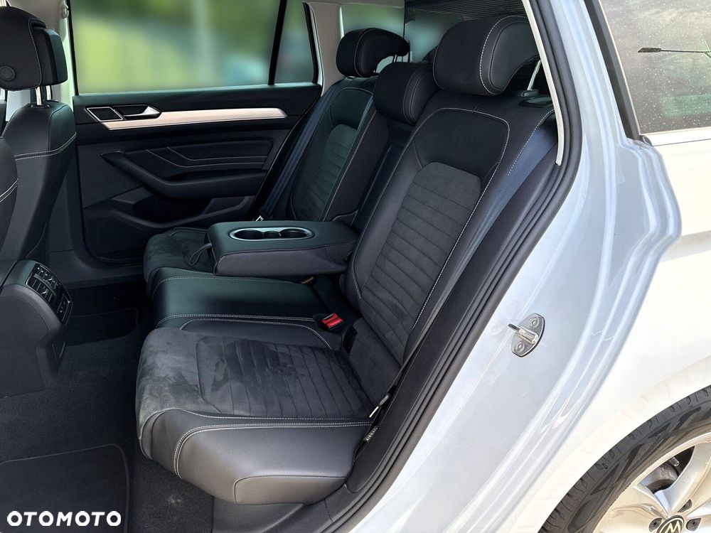 Volkswagen Passat - 30