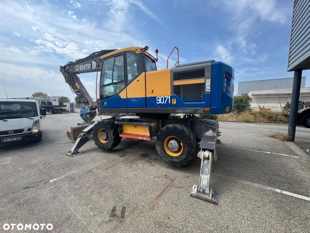 Volvo EW 180 E Super Stan Koparka Kołowa - 3