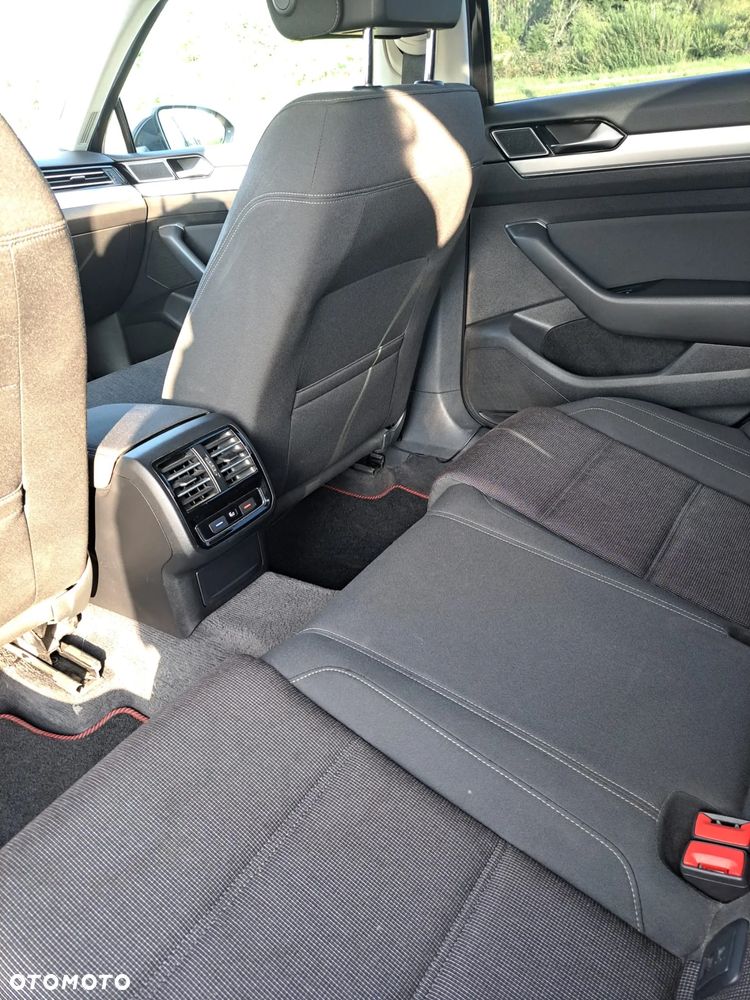 Volkswagen Passat 1.8 TSI BMT Comfortline - 9