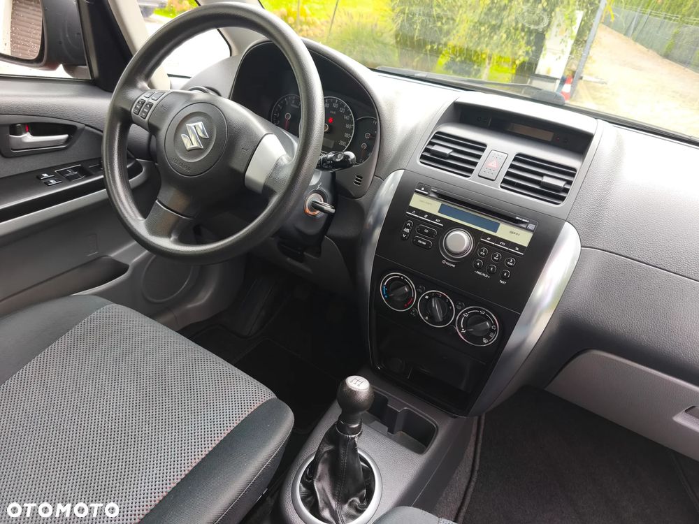 Suzuki SX4 1.6 VVT Streetline 4x2 Club - 22