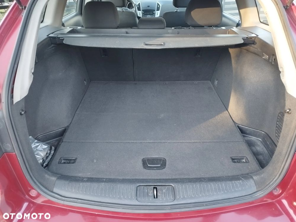 Chevrolet Cruze 1.7 LT - 14