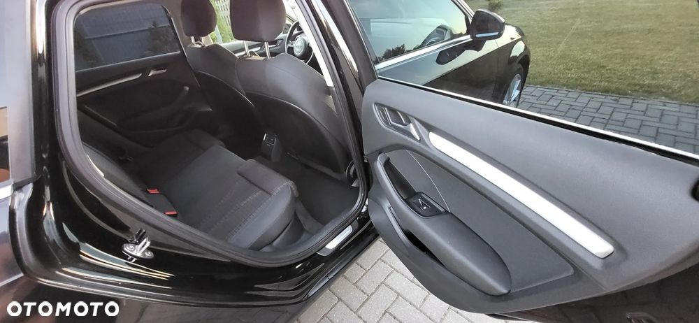 Audi A3 Sportback 2.0 TDI Attraction S tronic - 30