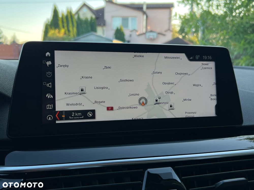 BMW Seria 5 520d xDrive Luxury Line sport - 33