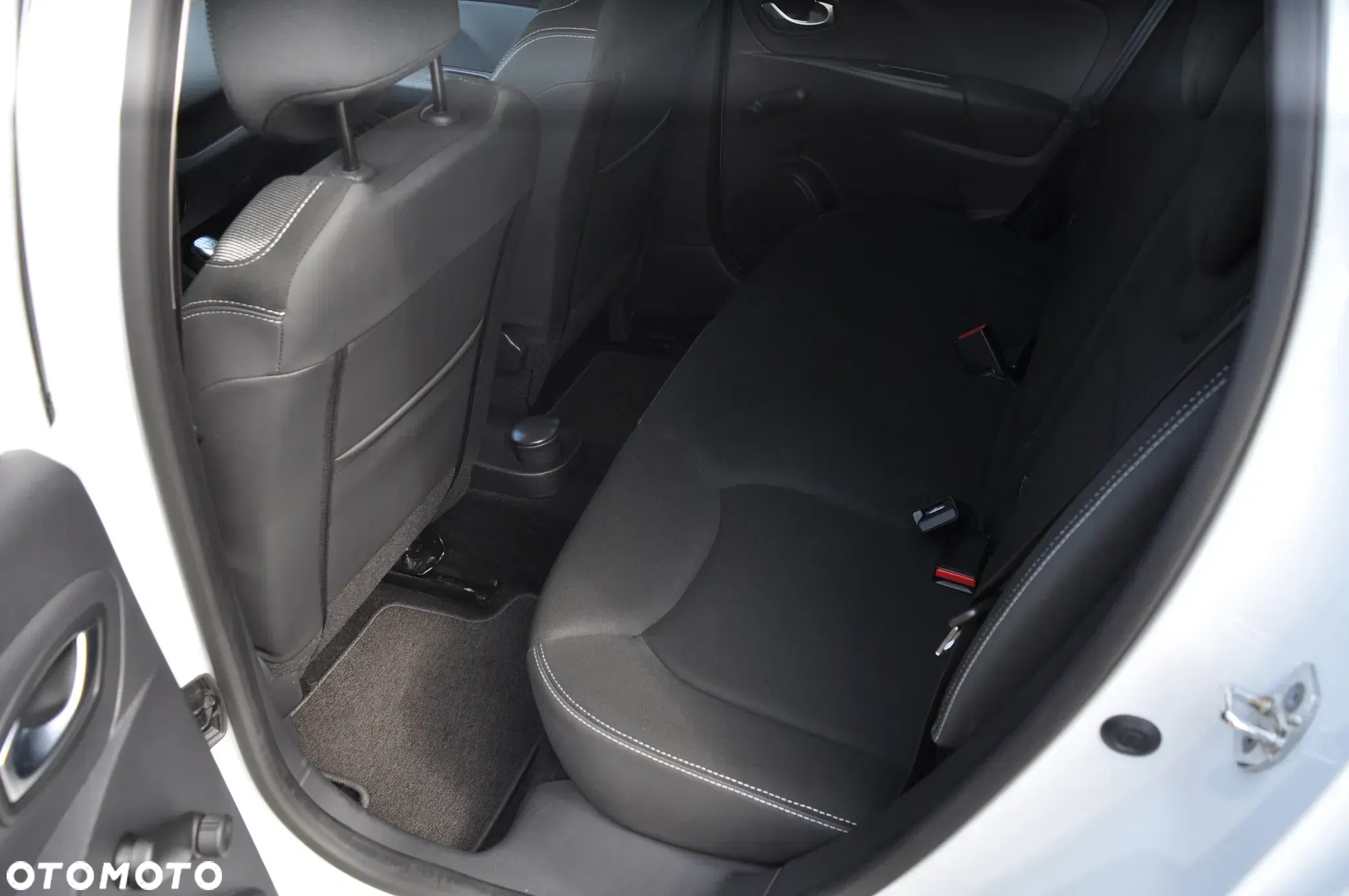 Renault Clio (Energy) TCe 75 Start & Stop LIMITED - 23