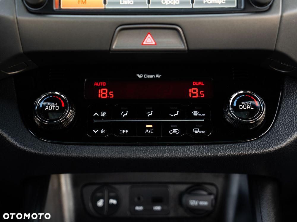 Kia Sportage 1.7 CRDI Business Line L 2WD - 37