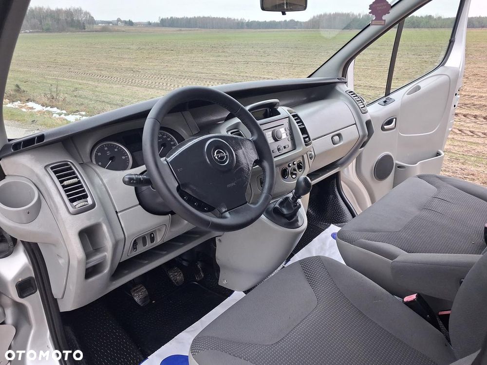 Renault Trafic - 17