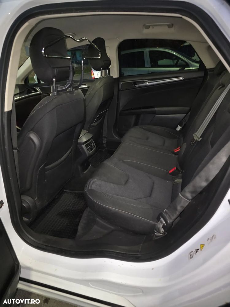 Ford Mondeo 2.0 TDCi Powershift Titanium - 4