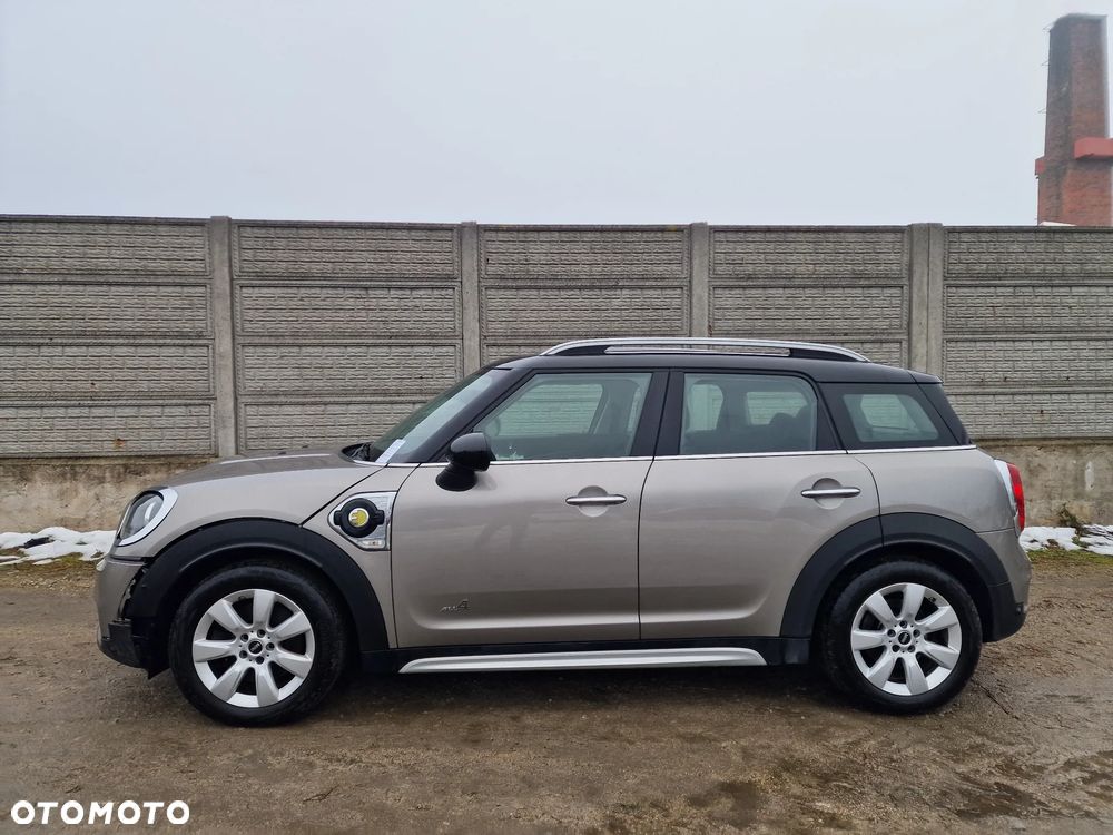 MINI Countryman Cooper S E All4 - 37