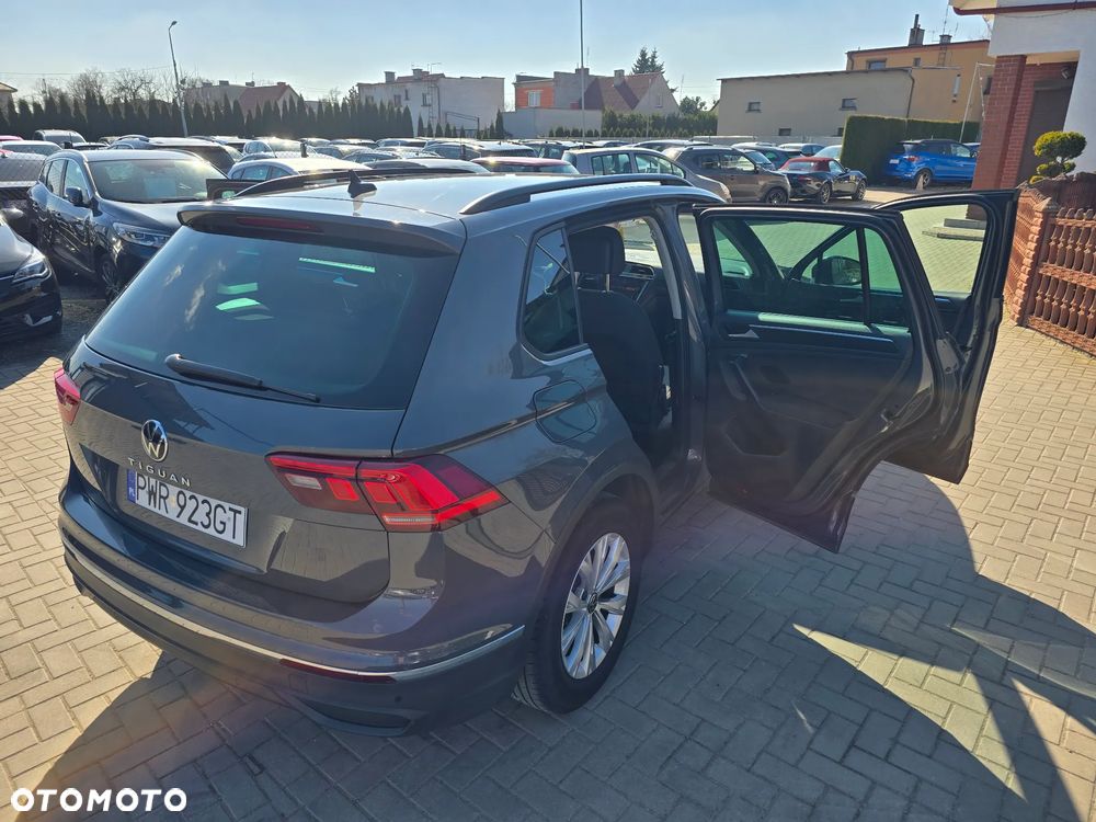 Volkswagen Tiguan - 38