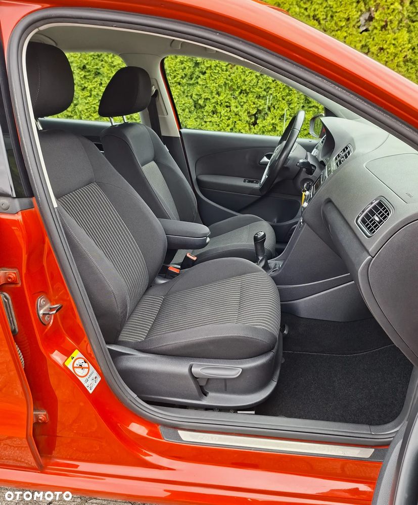 Volkswagen Polo 1.4 16V Highline - 10