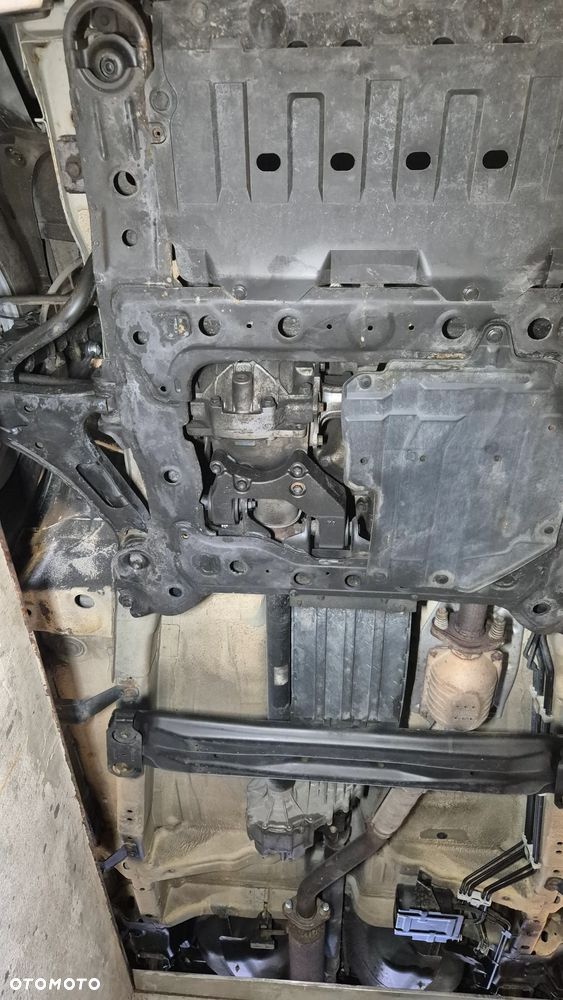 Suzuki Grand Vitara 2.0 Comfort - 35