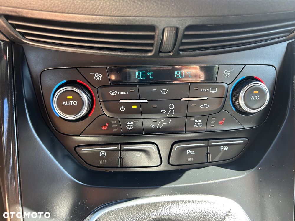 Ford Kuga 2.0 TDCi 4x4 ST-Line - 19