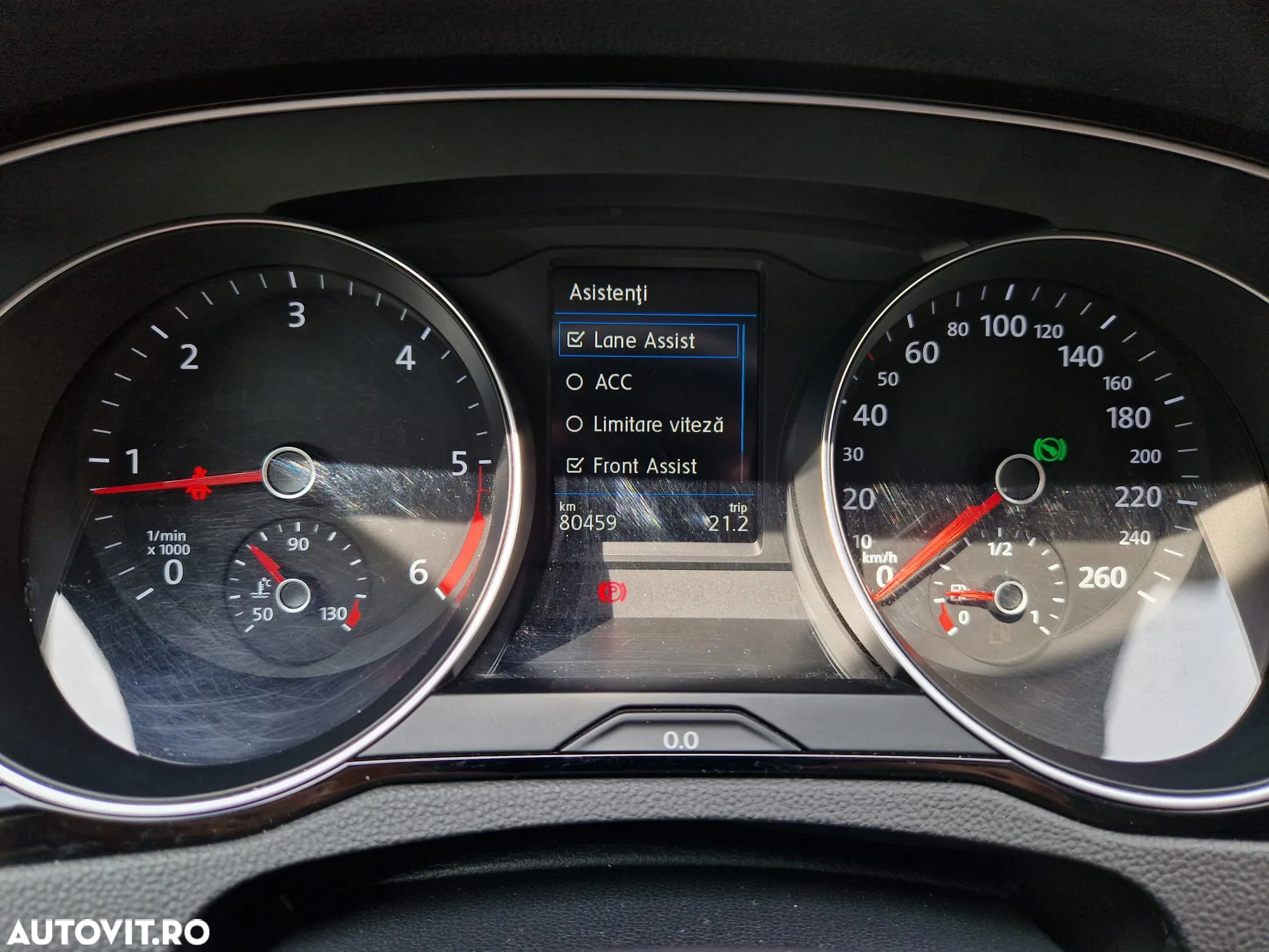 Volkswagen Passat 2.0 TDI DSG Comfortline - 14