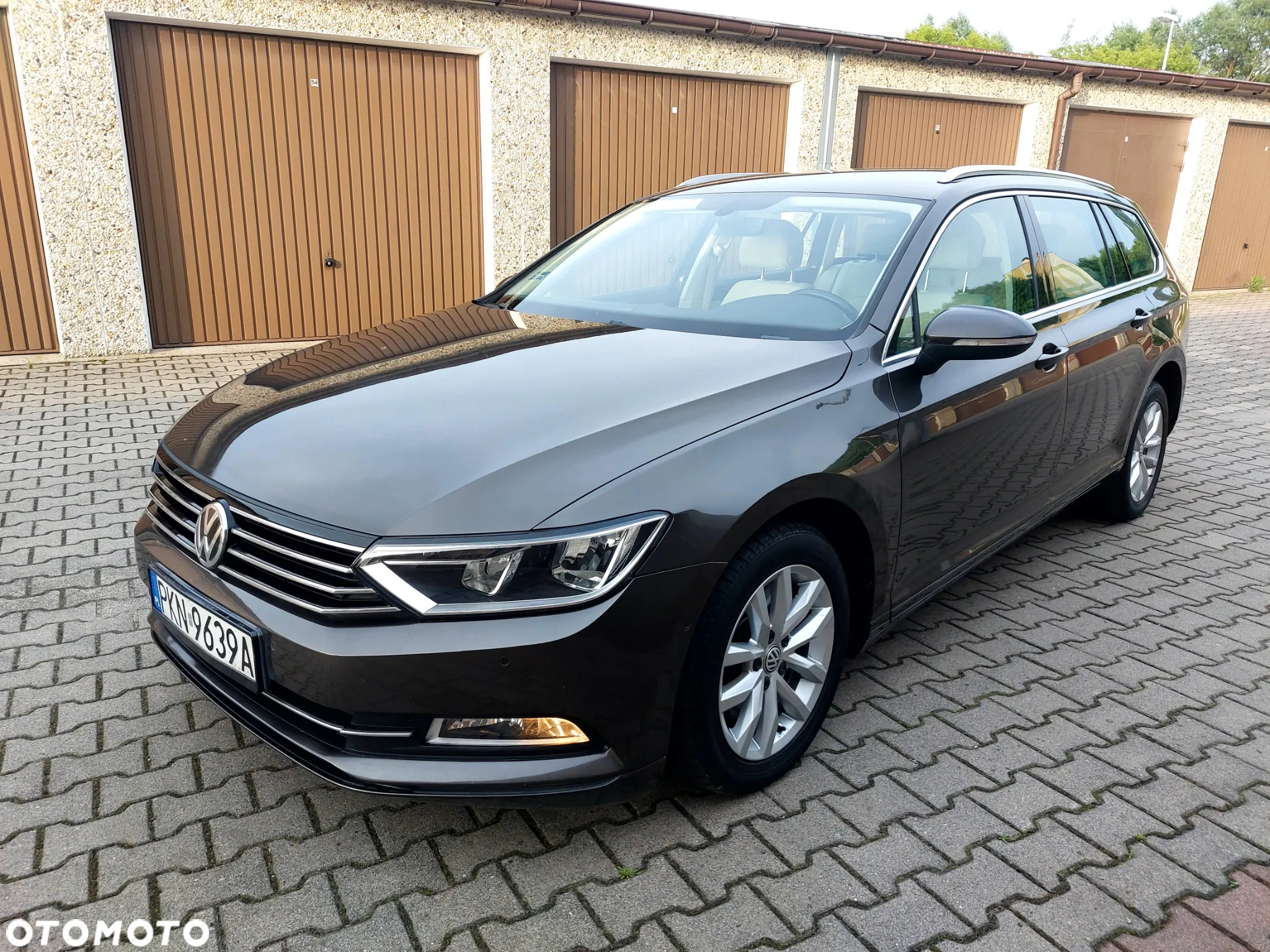 Volkswagen Passat 1.6 TDI BMT Comfortline - 15
