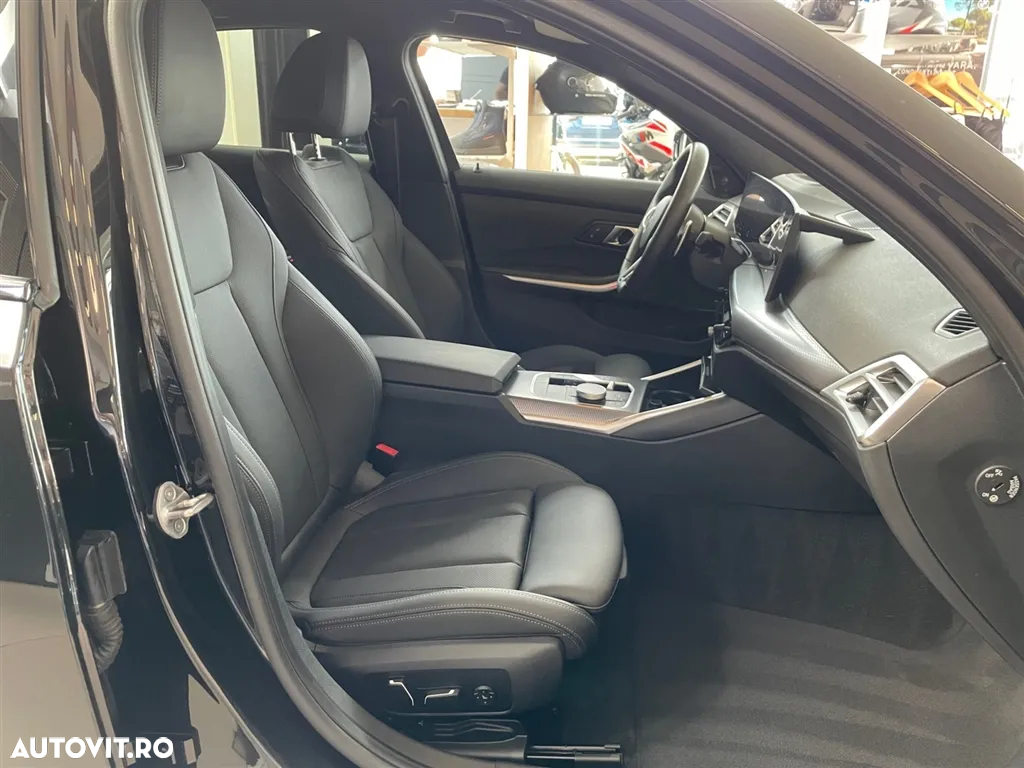 BMW Seria 3 330i xDrive AT - 8