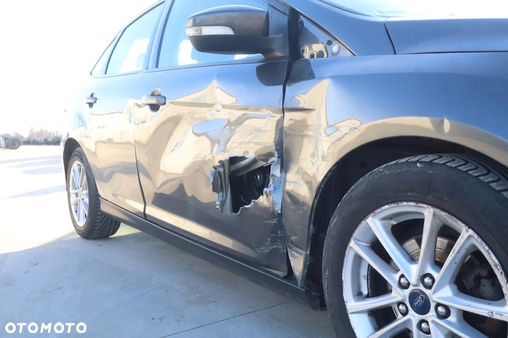 Ford Focus 1.0 EcoBoost Trend Sport - 15