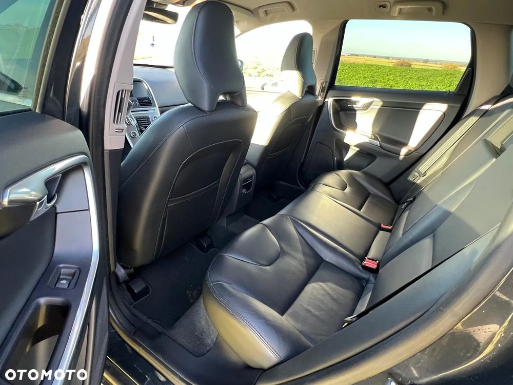 Volvo XC 60 ver-d4-geartronic-inscription - 16