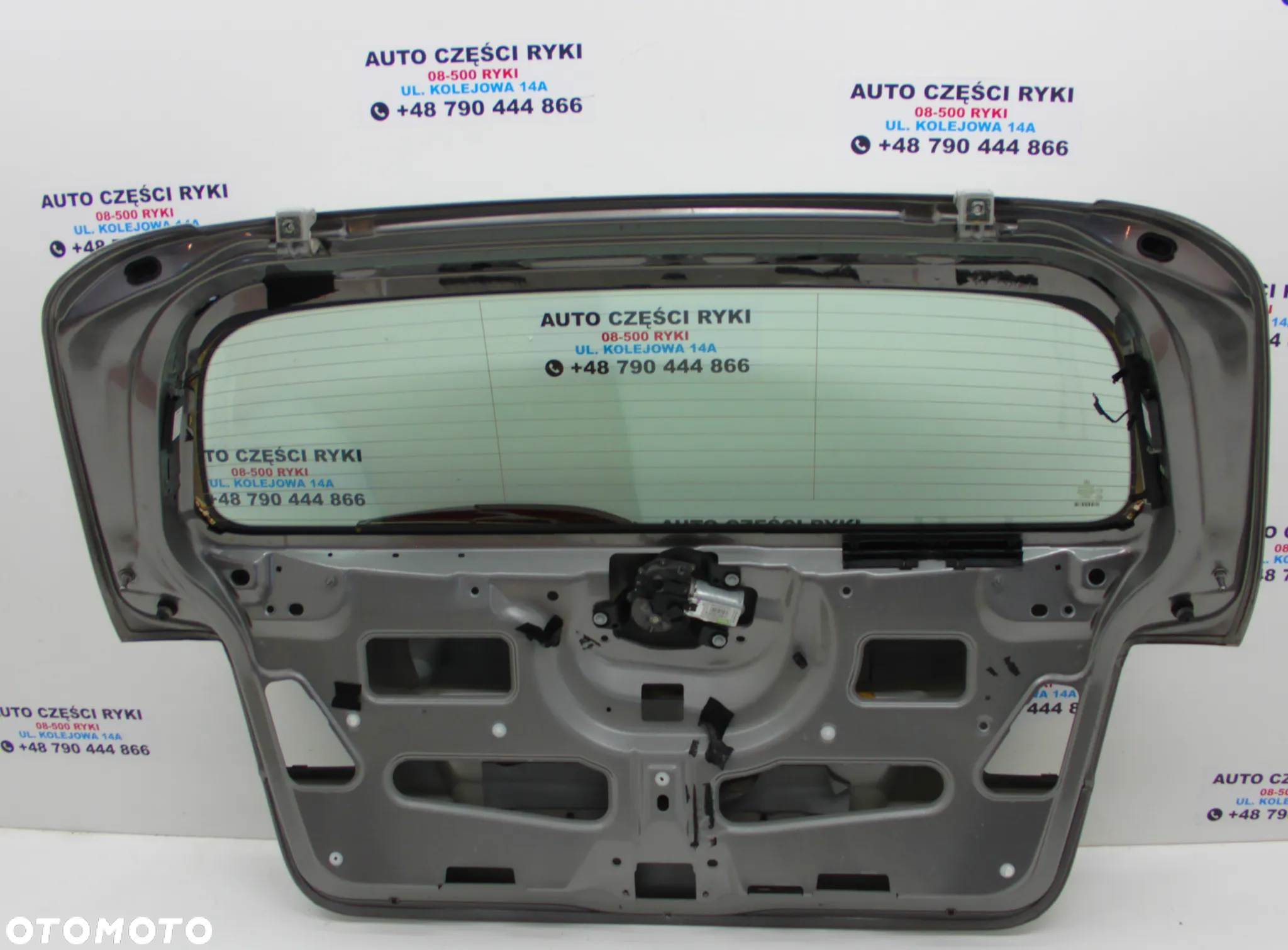 Mercedes B Klasa W245 Klapa bagażnika 748 - 9
