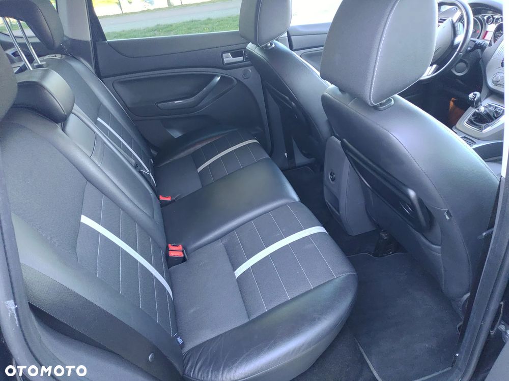 Ford Kuga 2.0 TDCi 4x4 Trend - 11