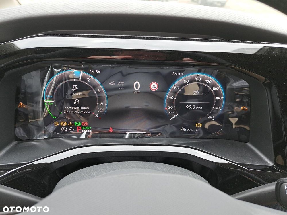 Volkswagen Multivan - 14