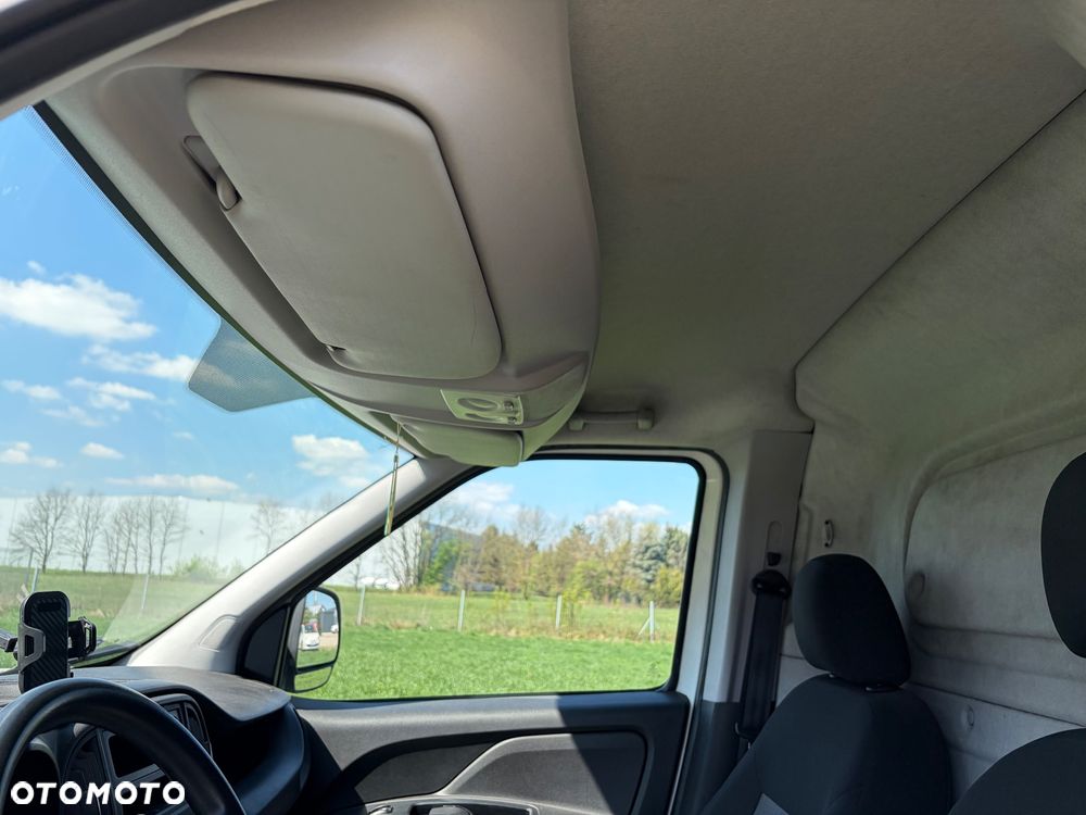 Fiat Doblo 1.4 16V Dynamic - 23