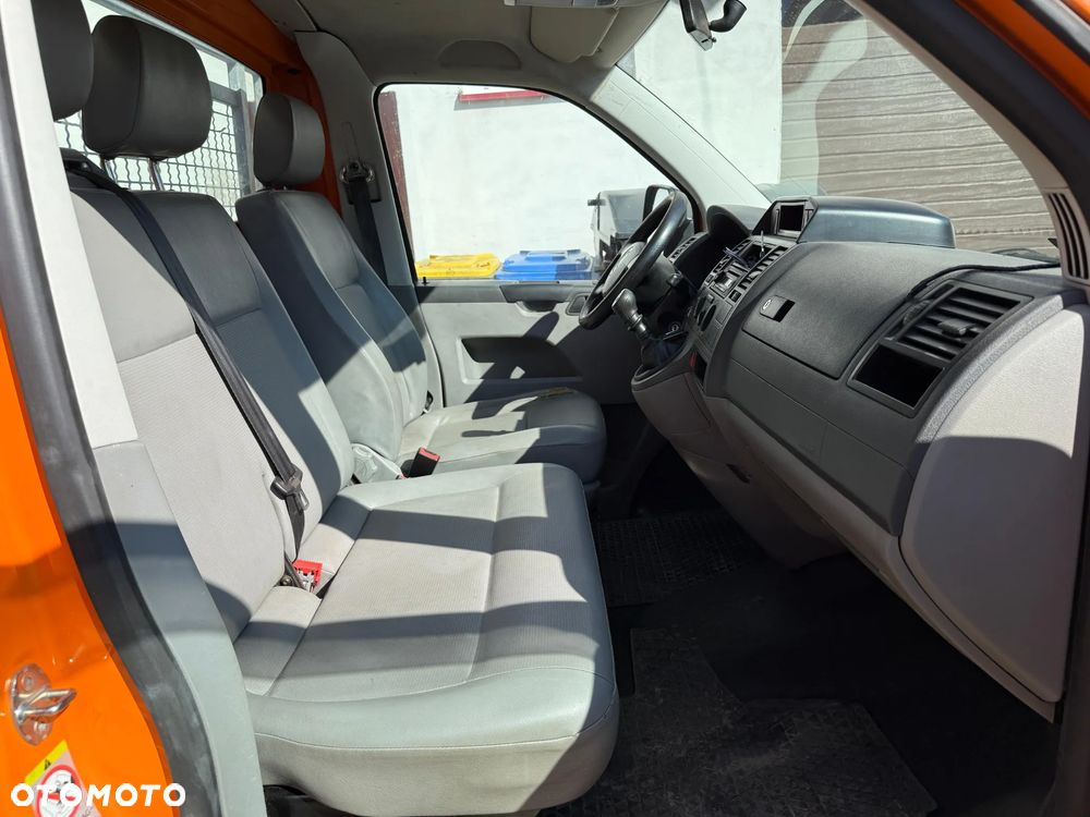 Volkswagen TRANSPORTER T5 - 11