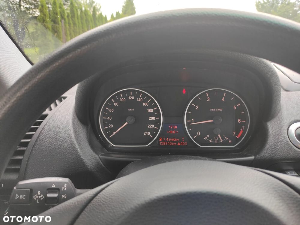 BMW Seria 1 116i - 25