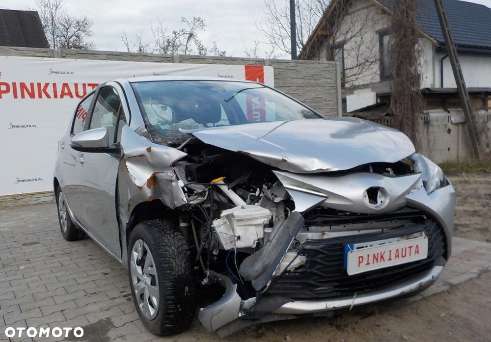 Toyota Yaris 1.0 Comfort - 2