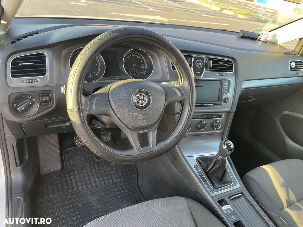 Volkswagen Golf 1.6 TDI DPF BMT Trendline - 12