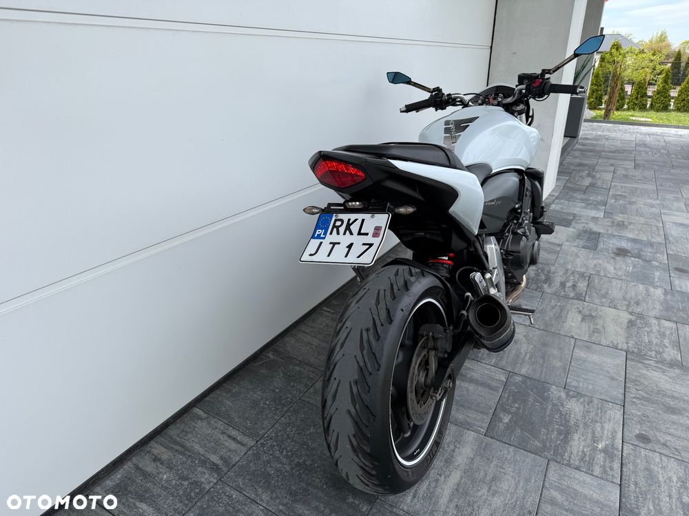 Honda Hornet - 16