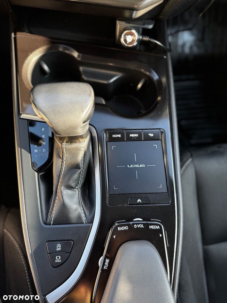 Lexus UX 200 GPF Business 2WD - 10