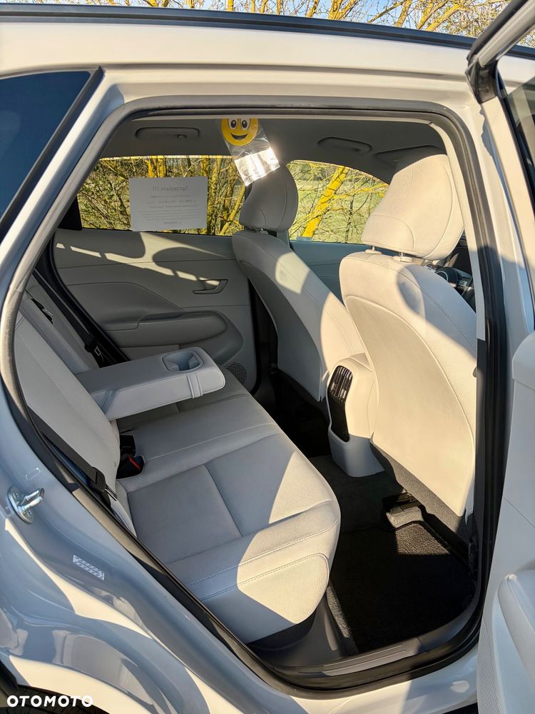 Hyundai Kona - 4