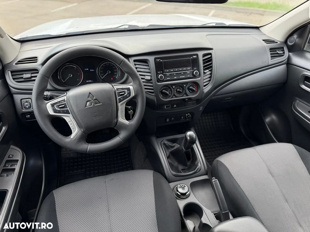 Mitsubishi L200 Double Cab 2.2 DI-D M/T Instyle - 17