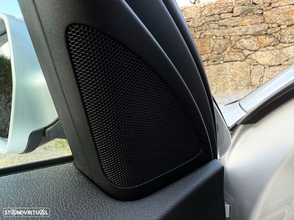 Audi A4 Avant 2.0 TDI Business Line Sport - 23