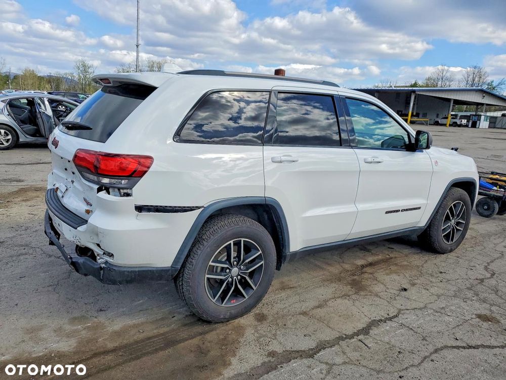 Jeep Grand Cherokee - 4