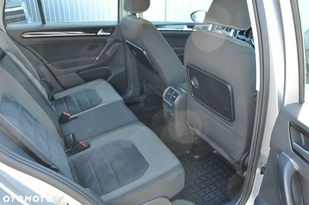 Volkswagen Golf Sportsvan 2.0 TDI SCR DSG Highline - 23