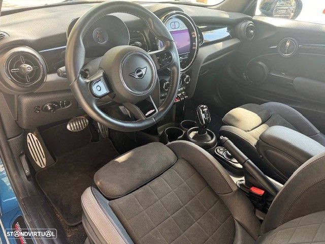 MINI Cabrio Cooper Premium Extra JCW Auto - 8