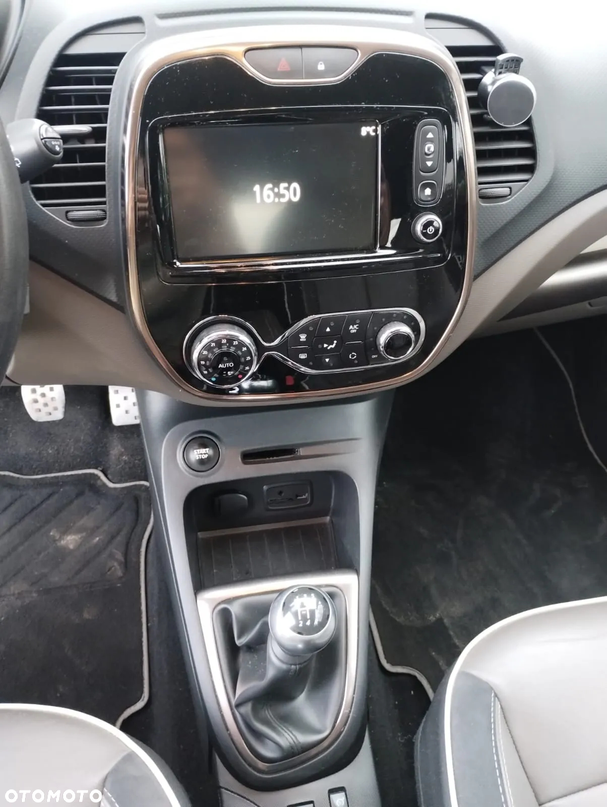 Renault Captur - 10