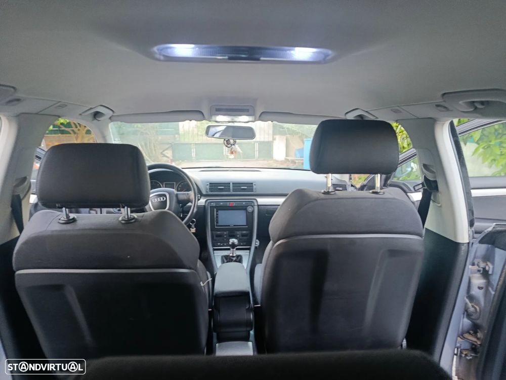 Audi A4 Avant 2.0 TDI DPF - 6
