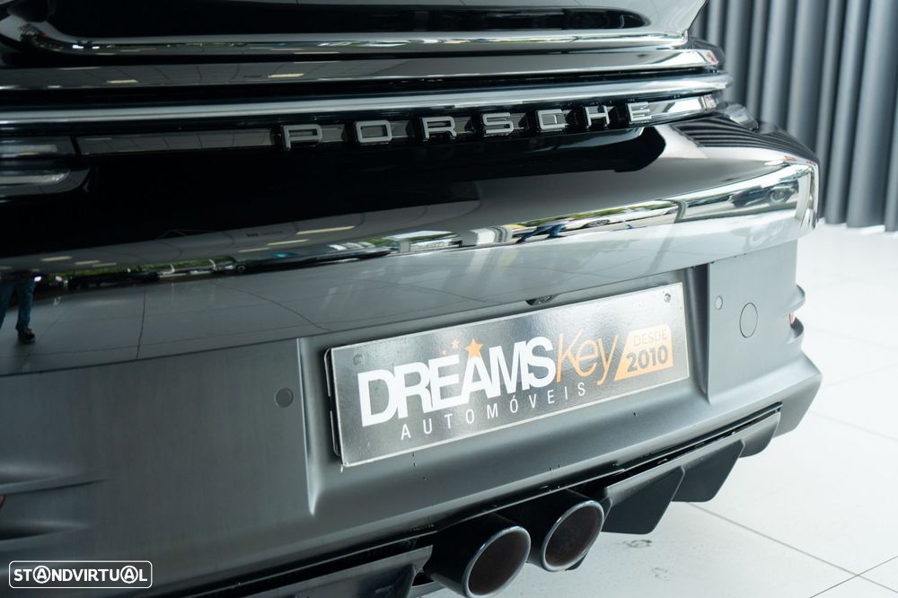 Porsche 911 (992) GT3 RS PDK - 11