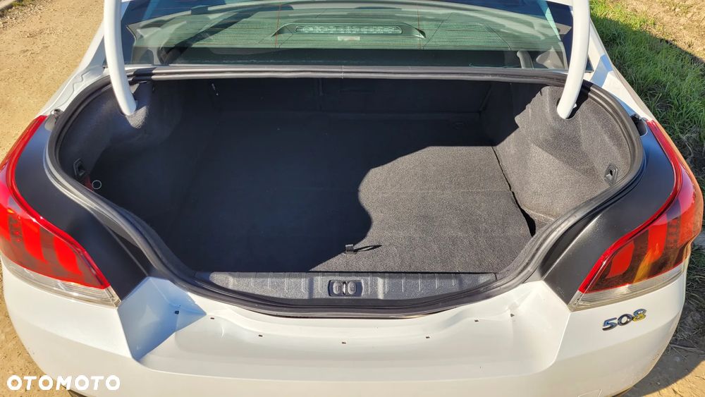 Peugeot 508 1.6 e-THP Allure S&S - 9
