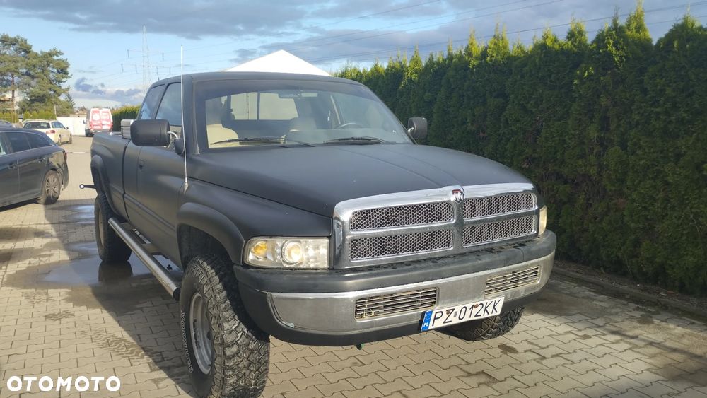 Dodge RAM - 2