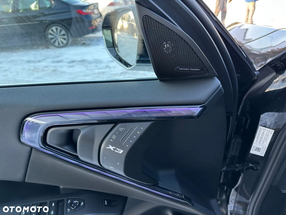 BMW X3 xDrive20d mHEV - 13