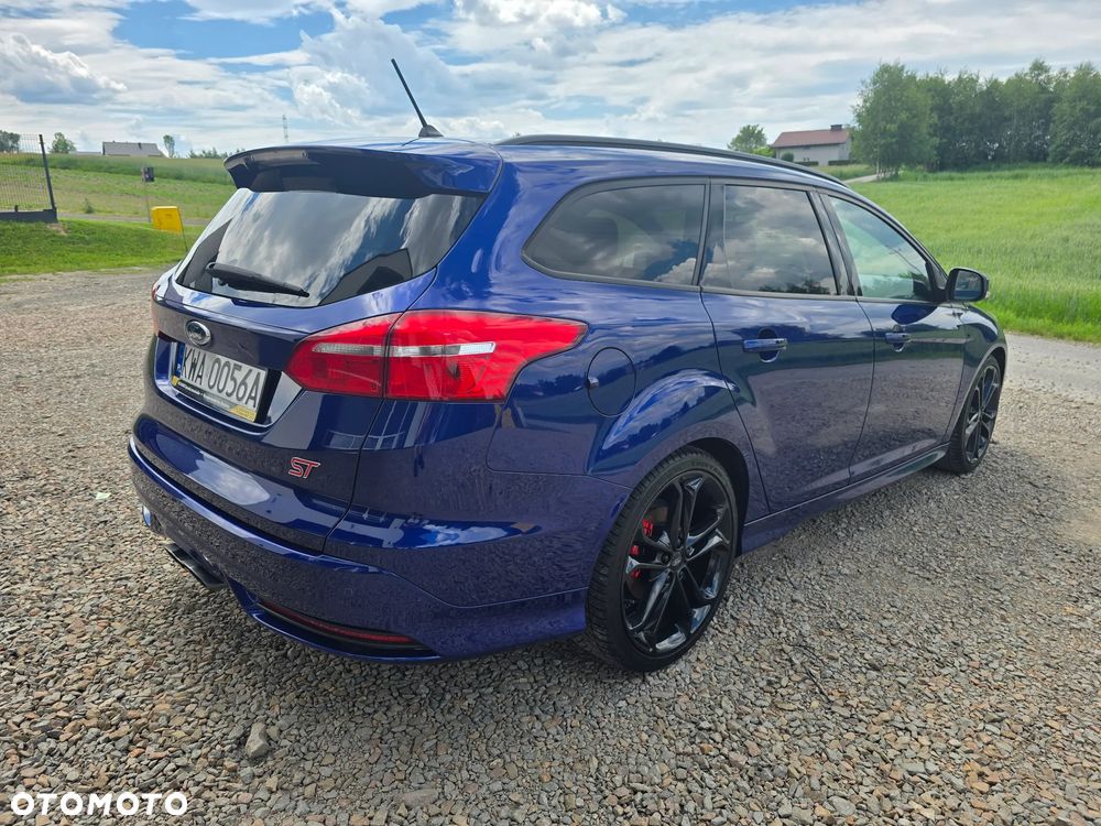 Ford Focus - 8