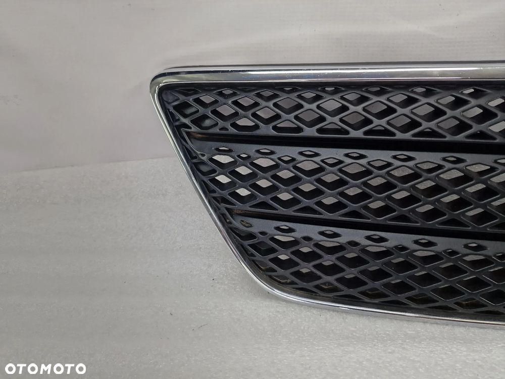 TOYOTA COROLLA E12 01-04 ATRAPA / GRILL PRZEDNI PRZÓD , NR 53114-02010 / 53100-02010 , NR AUKCJI GL508 - 4
