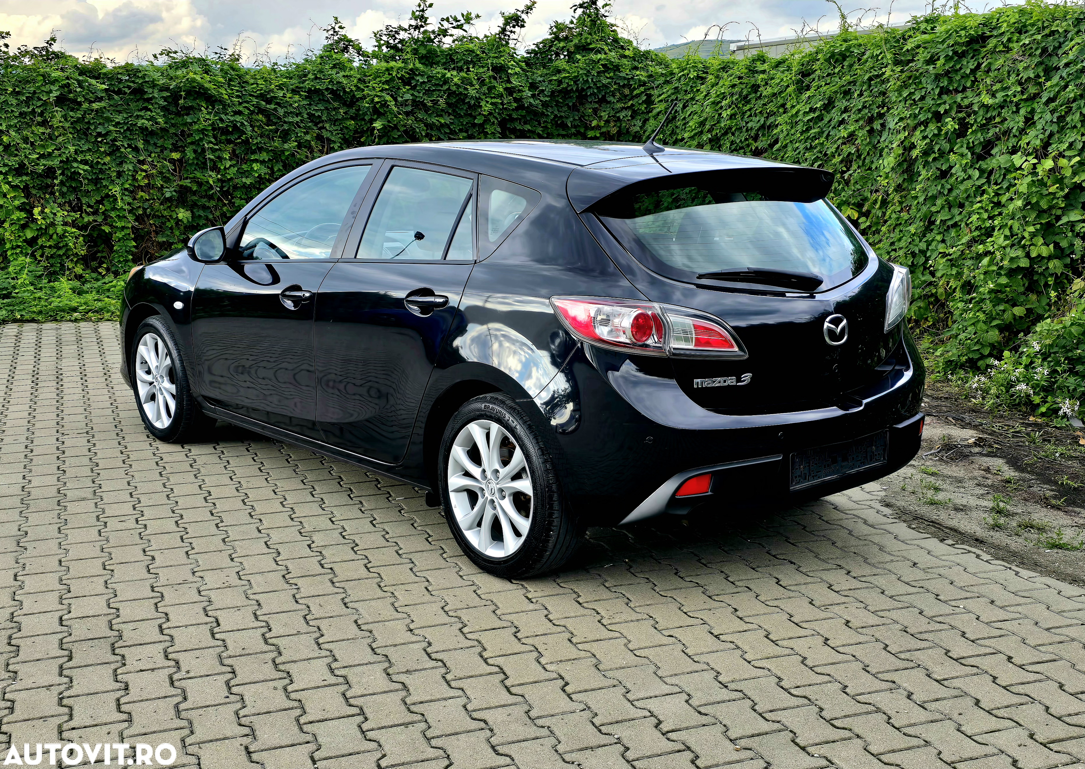 Mazda 3 - 10