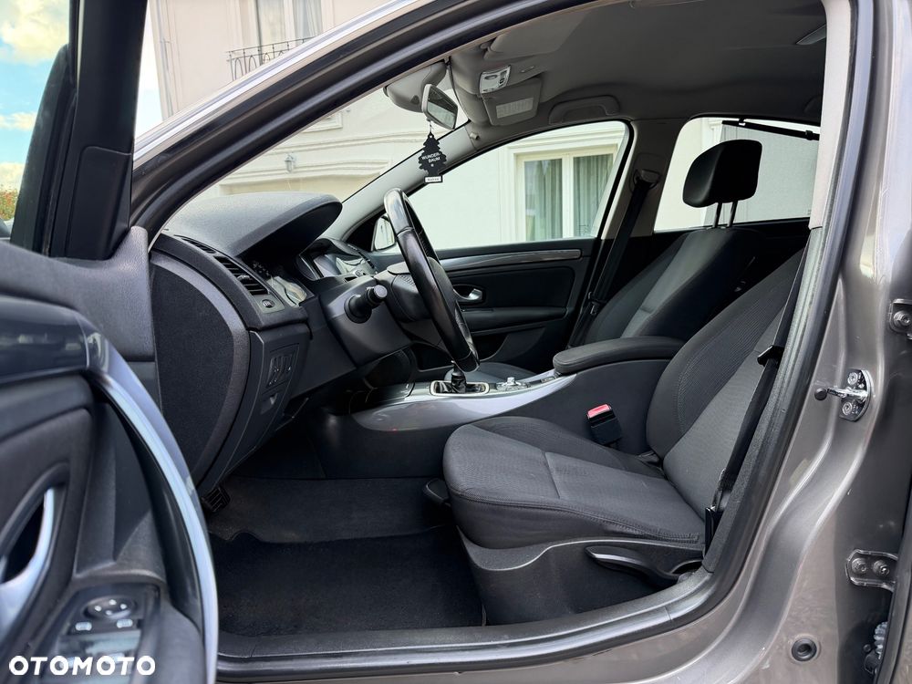 Renault Laguna 2.0 DCi Dynamique - 11